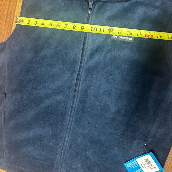 NWT Columbia Cathedral Peak Vest Men's Large Sleeveless Blue Mock Neck Polyester - Picture 6 of 6
